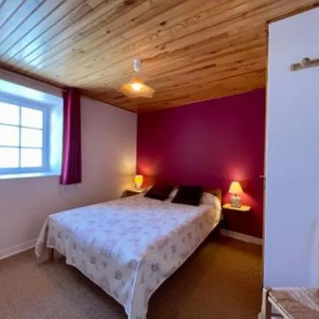 Semesterbostad La Fermette Valprivas